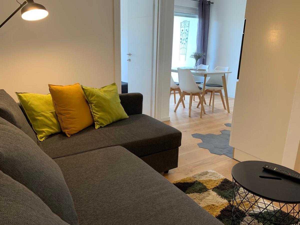 Apartments Luce โตรกีร์ ภายนอก รูปภาพ