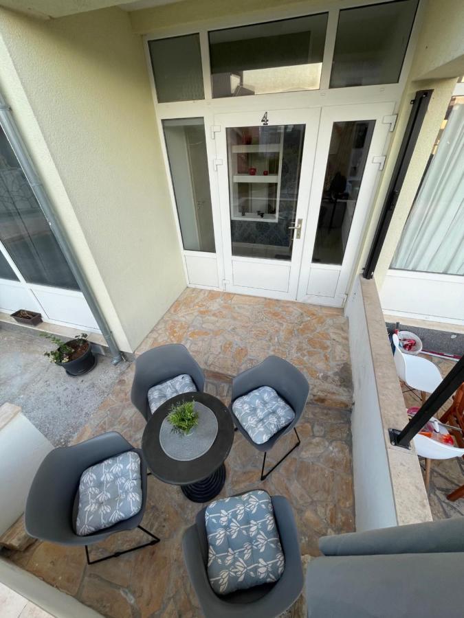 Apartments Luce โตรกีร์ ภายนอก รูปภาพ