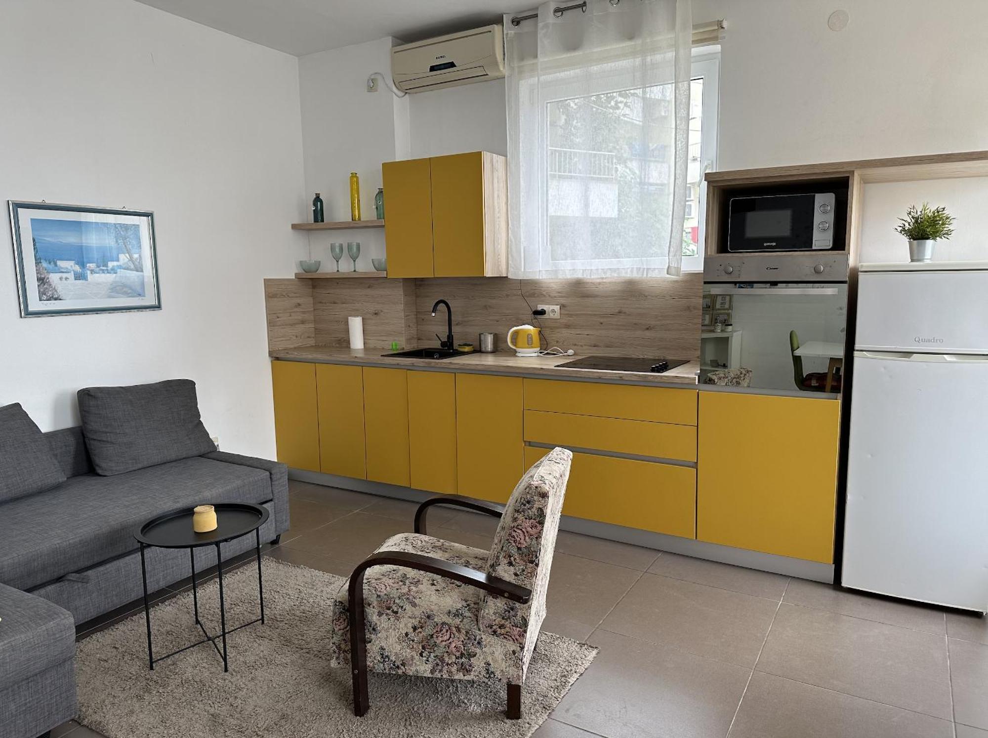 Apartments Luce โตรกีร์ ภายนอก รูปภาพ