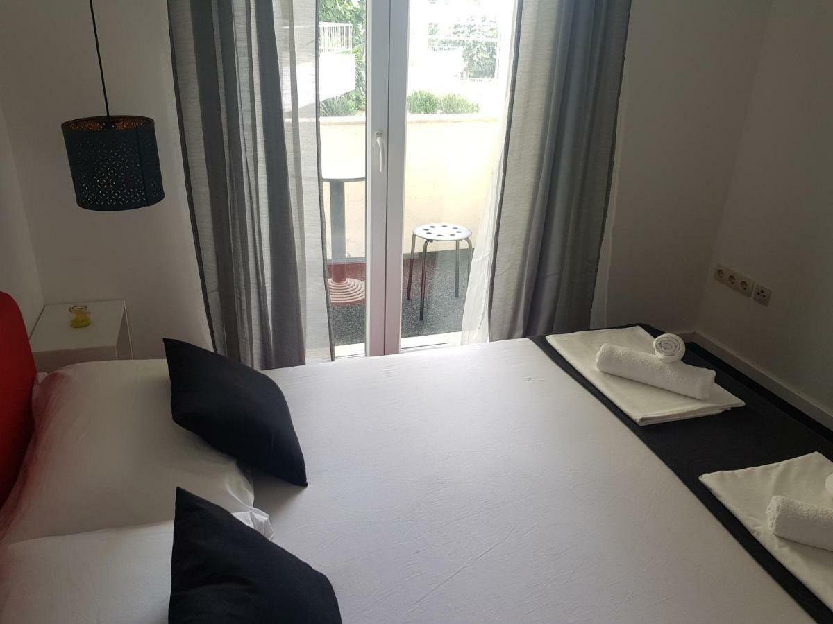 Apartments Luce โตรกีร์ ภายนอก รูปภาพ